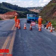 28/05/2015,Funcionários são assaltados na Br120 próximo do aeroporto em Viçosa.
