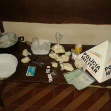 VISCONDE DO RIO BRANCO- PM PRENDE SUSPEITOS DE TRÁFICO DE DROGAS