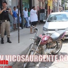 Homem é preso com motocicleta roubada na Avenida Santa Rita.