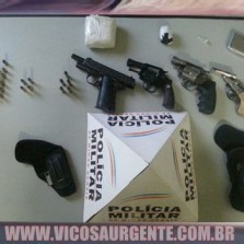 PM apreende armas e drogas em Visconde do Rio Branco