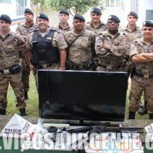 Polícia Militar realiza operação e apreende armas,drogas e dinheiro em Viçosa