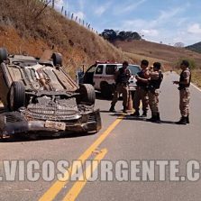 Brita na pista provoca acidente na rodovia Viçosa/Porto Firme