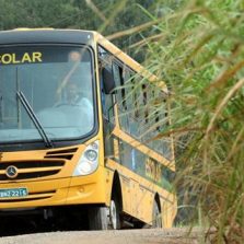 Associação Mineira de municípios reclama atraso nos repasses do transporte escolar