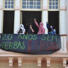 Ocupação de estudantes no Bernadão da UFV, chega ao 2º dia e recebe apoio de entidades sindicais