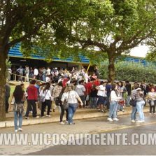 Professores da UFV aprovam paralisação para segunda e terça-feira