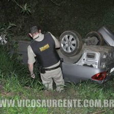 PM de Ponte Nova prende suspeito de roubar Corolla em Viçosa