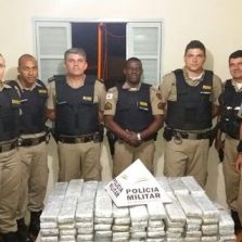 Polícia militar apreende 104 barras de maconha em Ubá