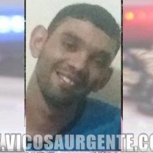 Jovem é morto a facadas em Teixeiras