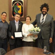 Câmara presta homenagem à Rádio Montanhesa em sessão solene