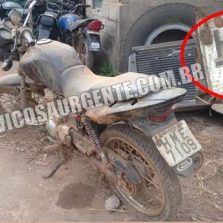 Moto roubada a mais de um ano é encontrada dentro d’água, na zona rural