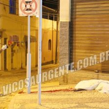 Jovem é assassinado no Centro de Teixeiras