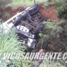 Caminhoneiro morre em acidente na serra de São Geraldo