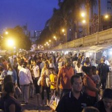Feira Noturna completa 1 ano de funcionamento 