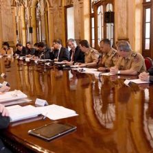 Governador Fernando Pimentel decreta ponto facultativo no Estado nesta sexta-feira em função do desabastecimento de combustível
