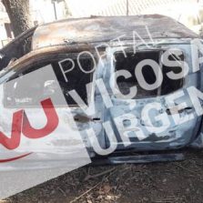 Caminhonete roubada em São Geraldo é incendiada em Viçosa