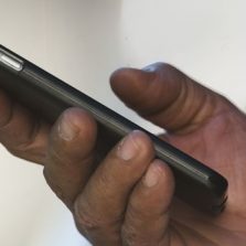 Anatel começa domingo processo de bloqueios de celulares irregulares