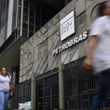 Petrobras quer aumentar número de mulheres em cargos de liderança