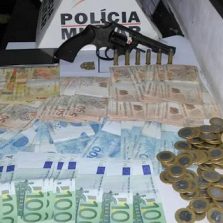 Foragido é preso com arma e dinheiro na Marly de Azevedo