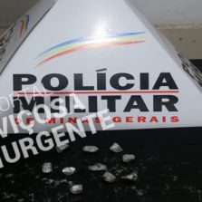 PM apreende drogas no Laranjal