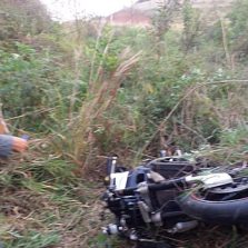 Motoqueiro gravemente ferido em acidente próximo do aeroporto