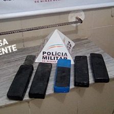 Jovem é preso com cinco barras de maconha na rodoviária de Viçosa