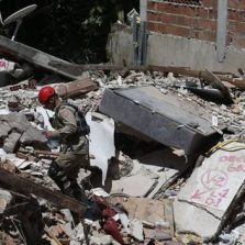 Sobe para 15 o número de mortes em desabamento de morro em Niterói