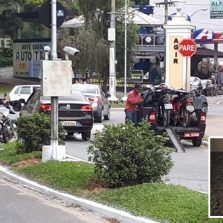 Motoqueiro é preso com drogas durante operação policial no Centro