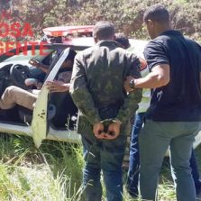 Adolescente é apreendido com arma e moto roubada em Cachoeirinha
