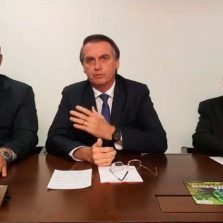 Presidente anuncia fim de barreiras eletrônicas nas estradas do país