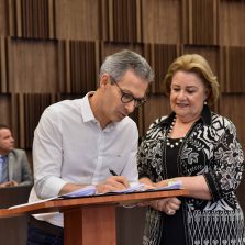 Governo de Minas e municípios firmam acordo de R$ 7 bilhões