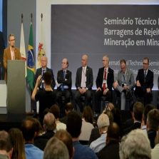 Romeu Zema participa de seminário internacional sobre barragens de rejeitos e debate o futuro da mineração em Minas