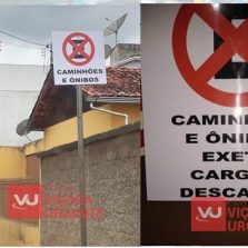 Placas de trânsito com erro de português viralizam em Teixeiras