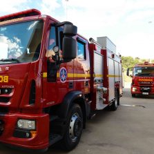 Romeu Zema entrega viaturas para o policiamento Rodoviário, de Meio Ambiente e para o Corpo de Bombeiros de Minas