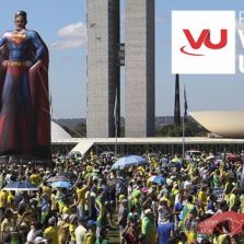 Milhares de pessoas vão às ruas em apoio ao presidente Bolsonaro