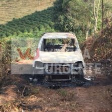 Araponga: Homem tem corpo carbonizado em veículo incendiado