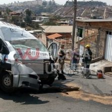 Conselheiro Lafaiete: acidente com Van deixa motorista ferido