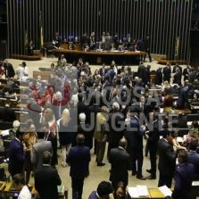 Câmara autoriza trabalho aos domingos com folga a cada quatro semanas