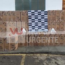 Polícia Militar de Ponte Nova apreende carga de cigarros contrabandeados