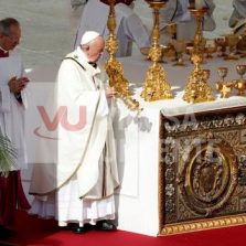 Dez mil brasileiros participam da canonização da Irmã Dulce