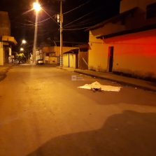 Homem é morto a tiros no Amoras