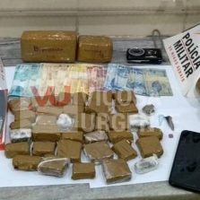 Suspeito é preso por tráfico de drogas no Centro