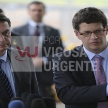 Bolsonaro: petróleo pode ter sido despejado “criminosamente”
