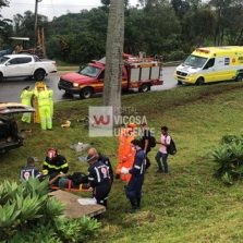 CAPOTAMENTO DE VAN COM 06 VÍTIMAS NA BR 040