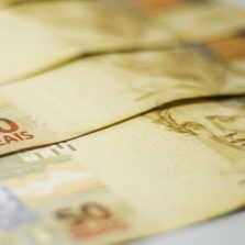Prazo de livre troca para saque-aniversário do FGTS acaba dia 31