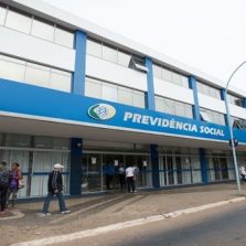 Governo antecipa décimo terceiro de aposentados e pensionistas
