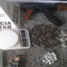 Jovem é preso por tráfico de drogas na rua Abdo Zaharam