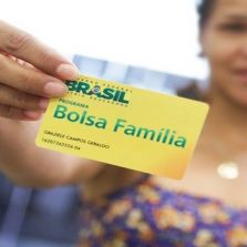 Governo retira 1,3 milhão de beneficiários do Programa Bolsa Família