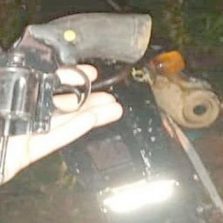 PM recupera moto roubada e apreende arma após assalto em Cajuri