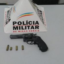 Homem briga com a ex-esposa e atira no filho em Araponga
