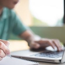 CNE autoriza atividades não presenciais em todas as etapas de ensino